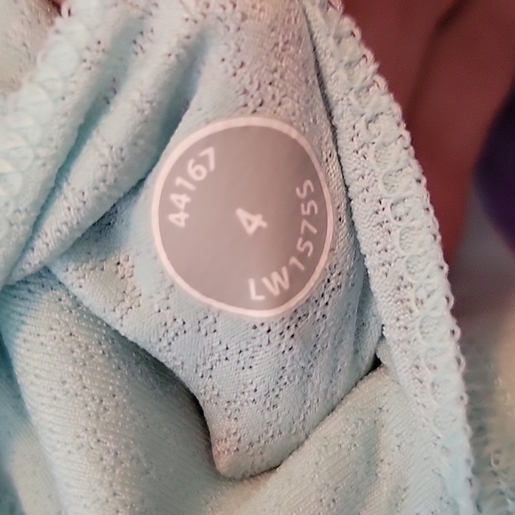 Lululemon Tank - Picture 5 of 5